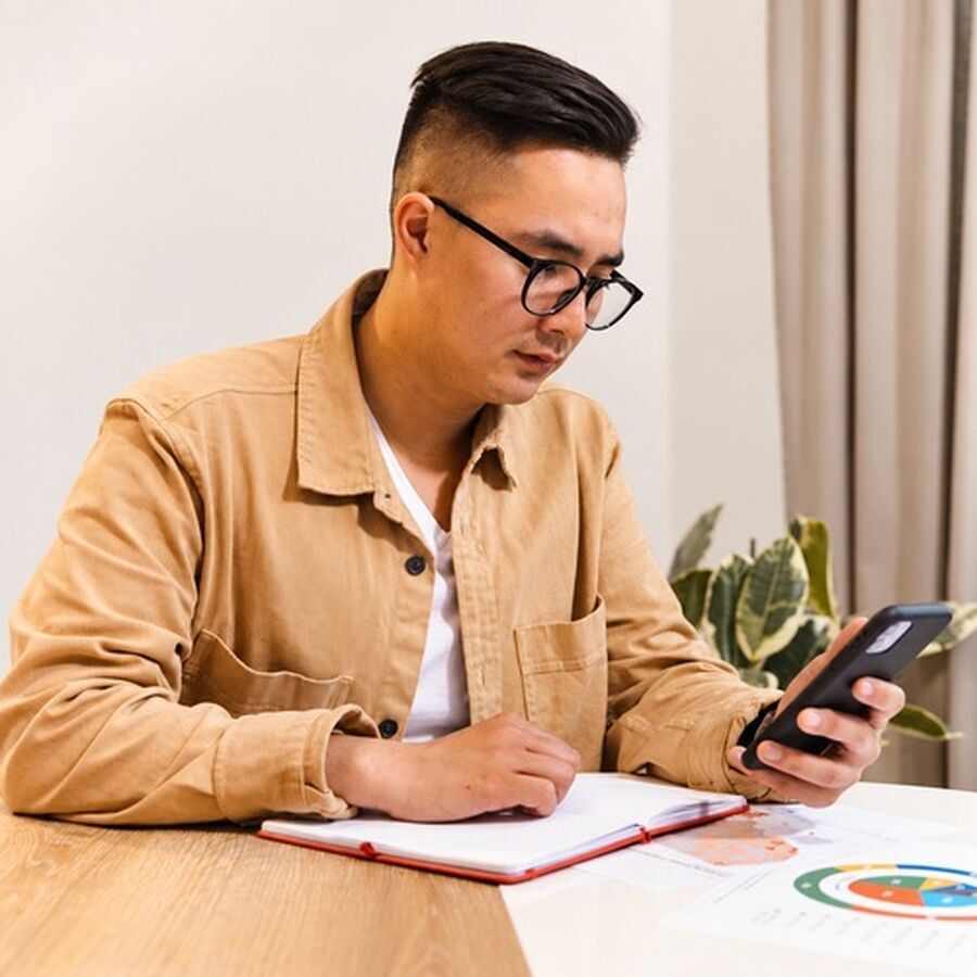 教练如何支持自我觉察：做可核对的镜子，而非解释者