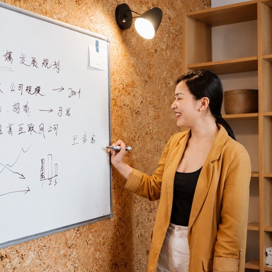 倒金字塔写作如何用于管理沟通：先交代读者必须知道的事
