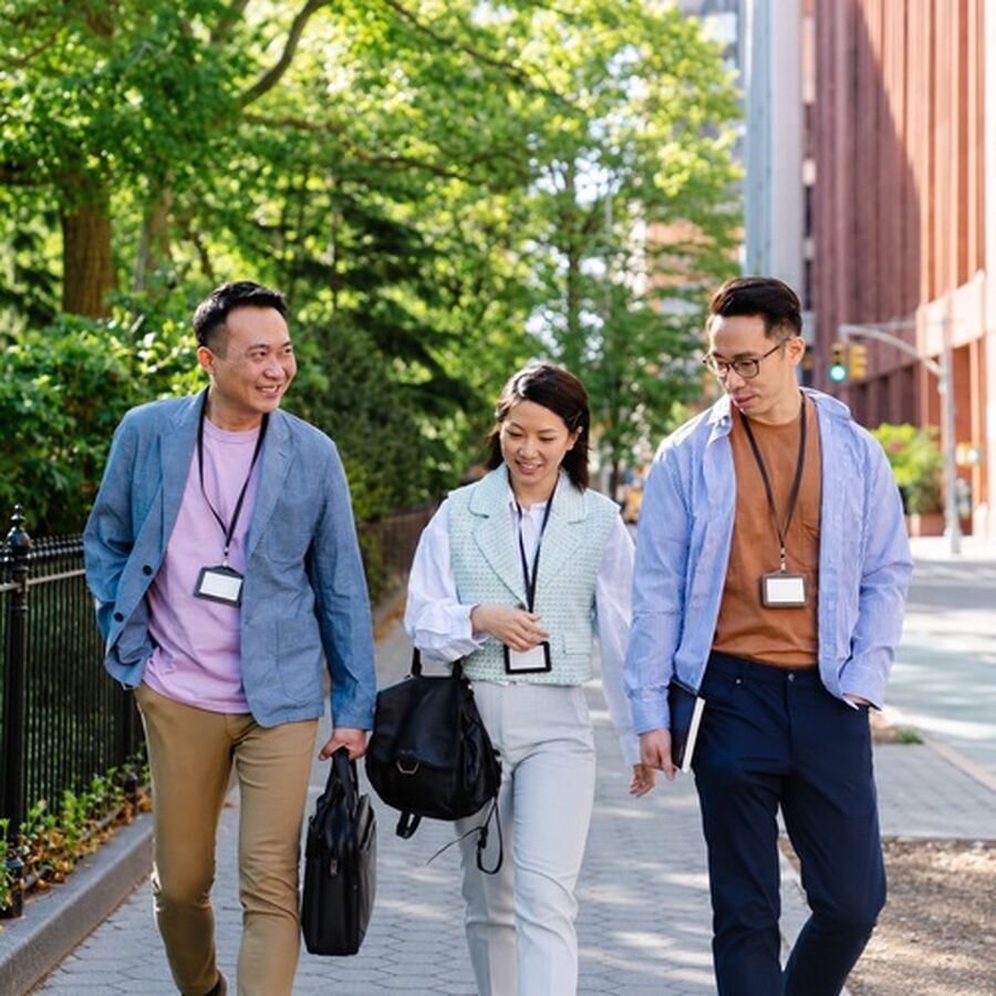 变革型领导力落到日常：让愿景、思考与个别支持形成真实条件