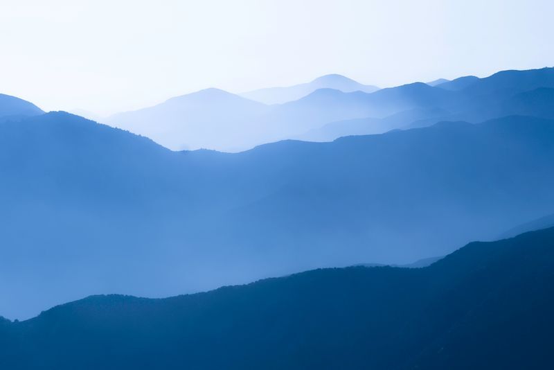 远山场景照片