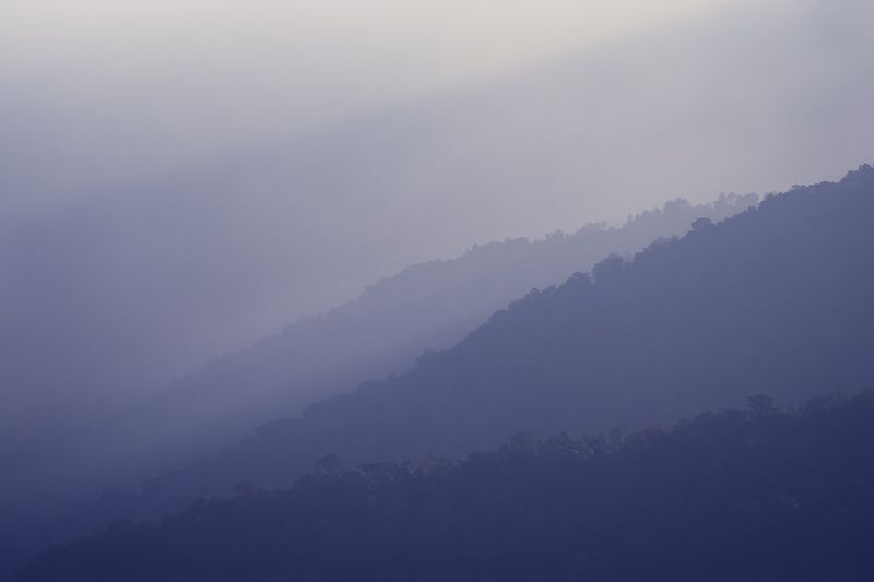 远山场景照片