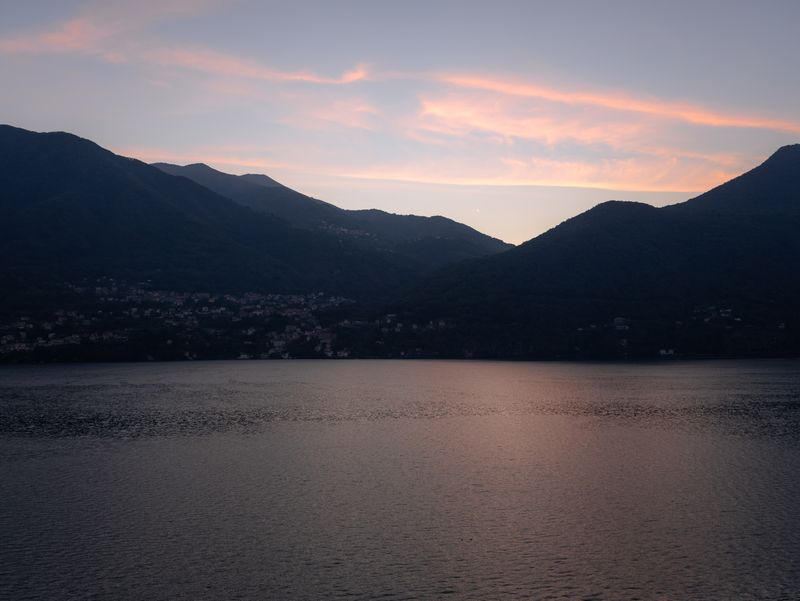 湖水场景照片